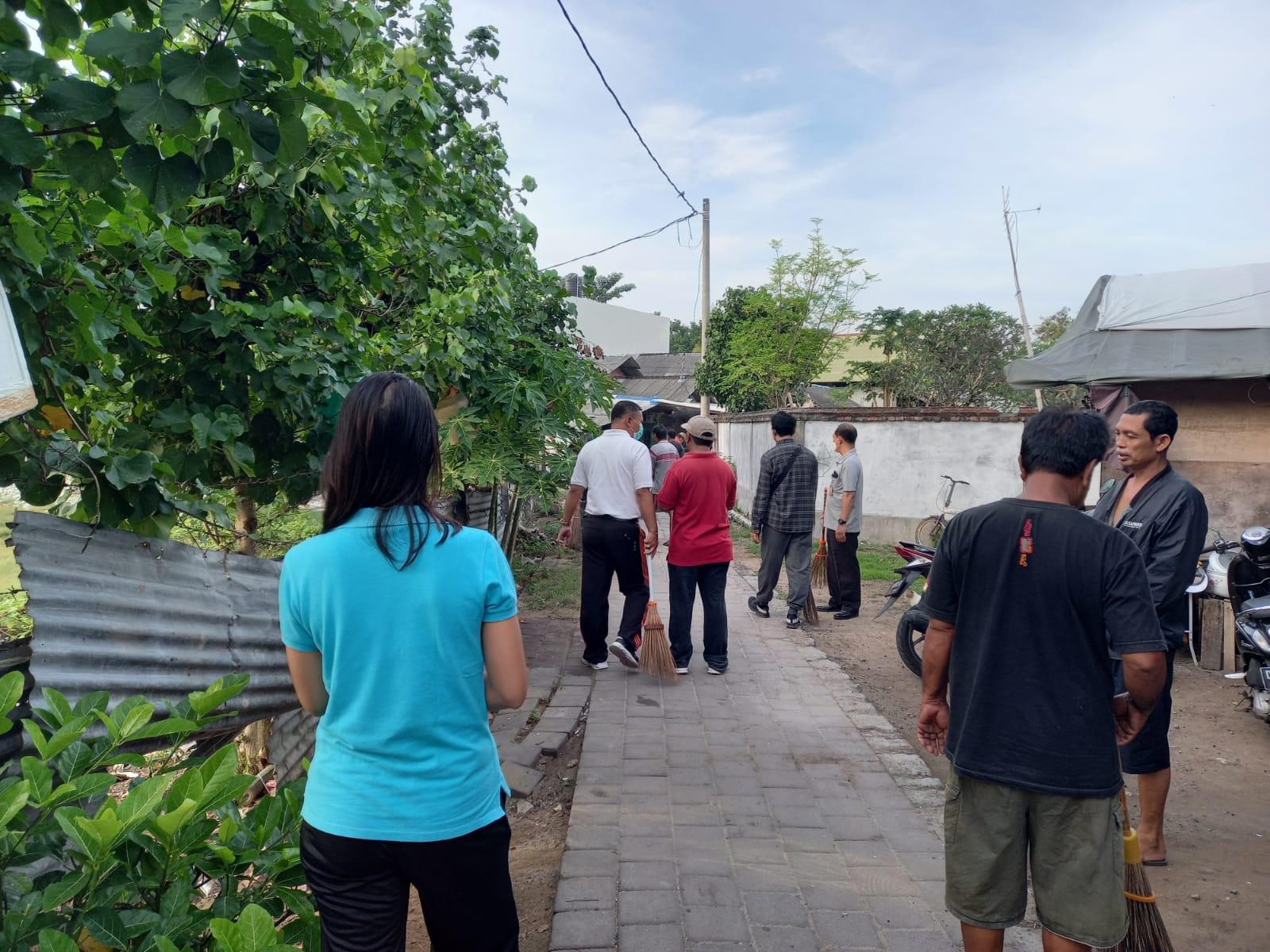 Acara Kerja Bakti Bapak Angkat di Kelurahan Serangan